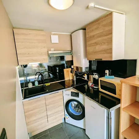 Cosy Avec Parking Prive דירה